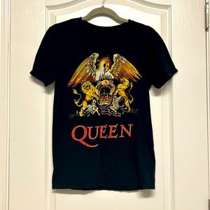 Queen band tee